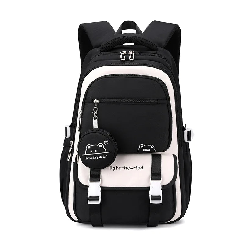 Multifunctional school backpack for everyday use – comfort and style