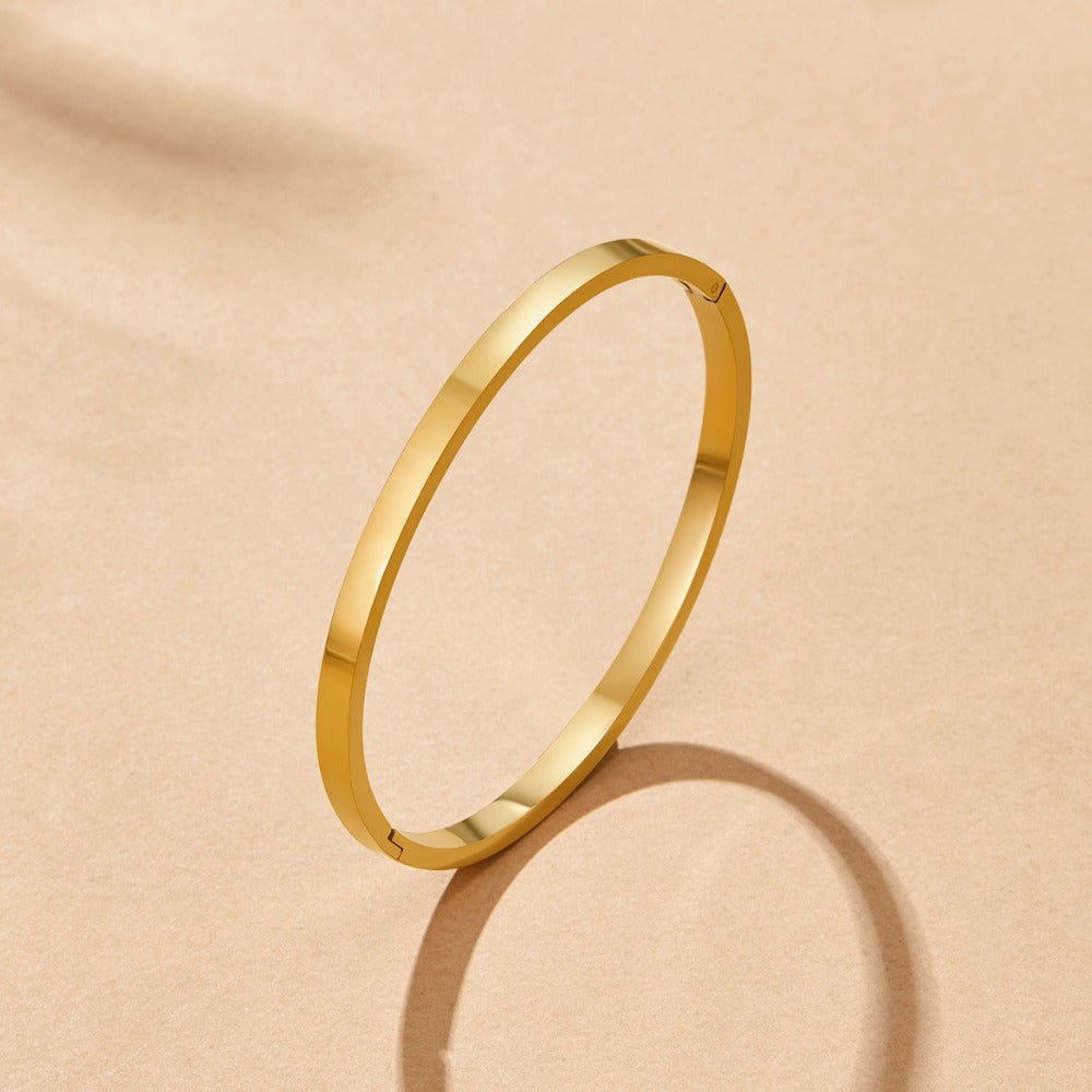 Rina Gold Bangle