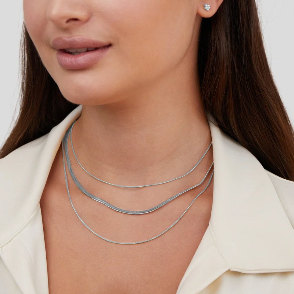 Elegant silver multi-layer necklace