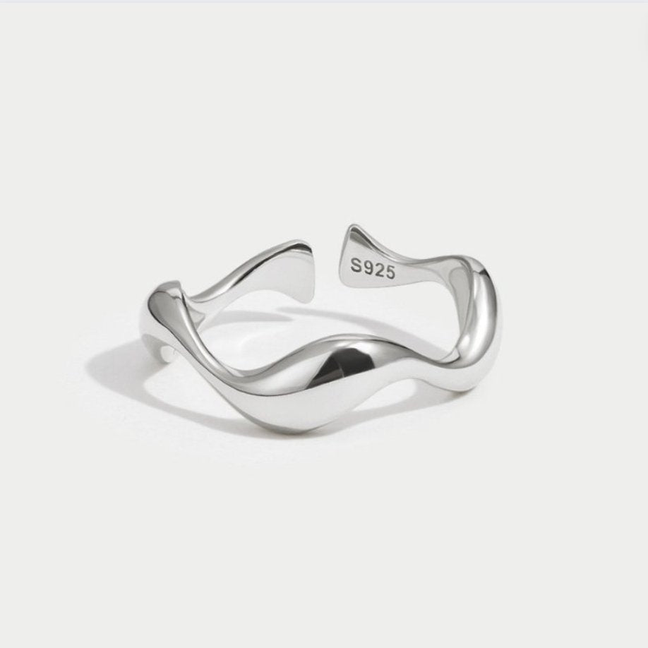 Waves - Silver Ring