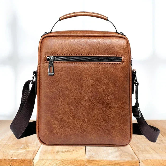 Luxury Leather Shoulder Bag | Elegant and Functional Design