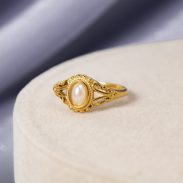 Elegant pearl ring in vintage style