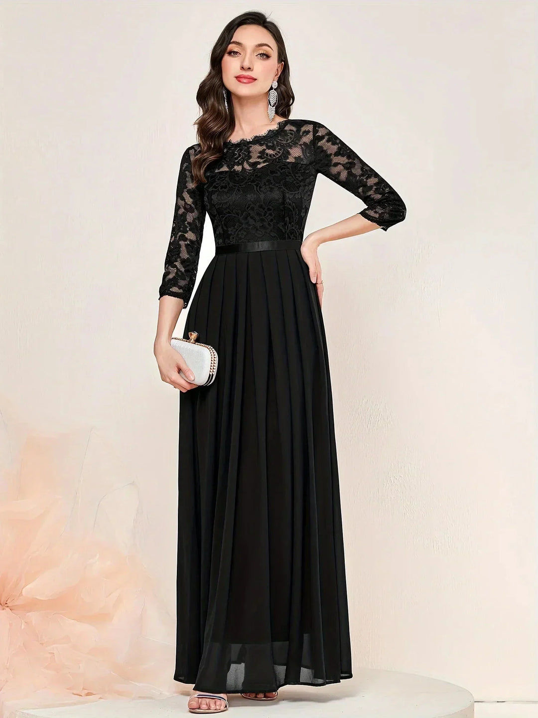 Women's Lace Pleated Maxi Dress with Round Neck