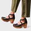 Women's Supportive Leather Platform Sandals with Ankle-Strap Buckle