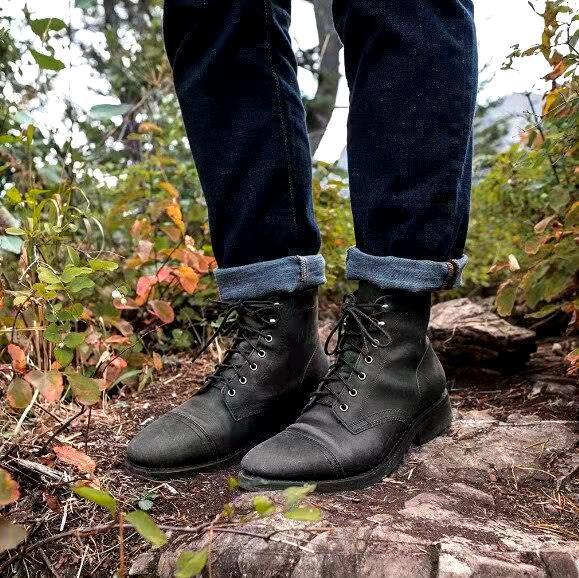 Men's Retro Waterproof Lace-Up Boots with Non-Slip Sole – Damian